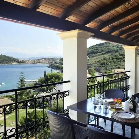 Dimitrios Lejlighedshotel 4*