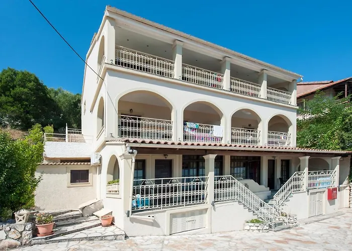 Dimitrios 4*